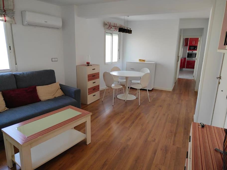 Piso Cerca Universidades Y Playa Valencia Bagian luar foto