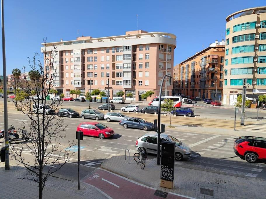Piso Cerca Universidades Y Playa Valencia Bagian luar foto